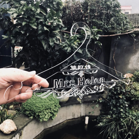 קולב חתונה בעיצוב אישי – עם שם ותאריך לבחירה