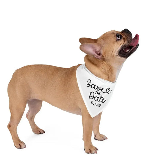 בנדנה לכלב עם כיתוב "My Humans Are Getting Married"