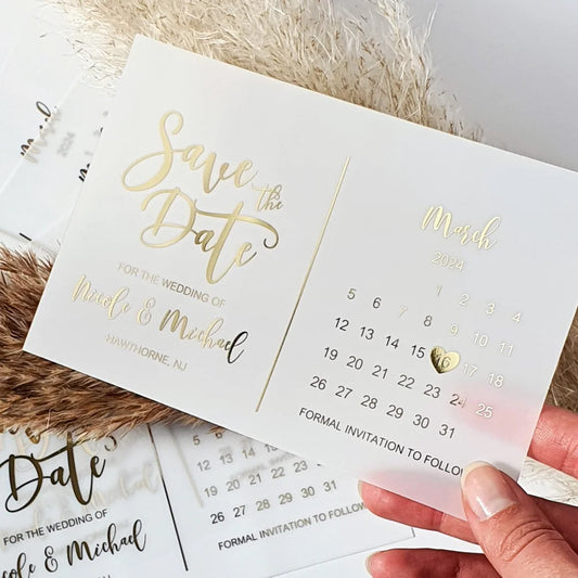 הזמנת חתונה יוקרתית עם הדפס זהב – עיצוב אלגנטי בהתאמה אישית